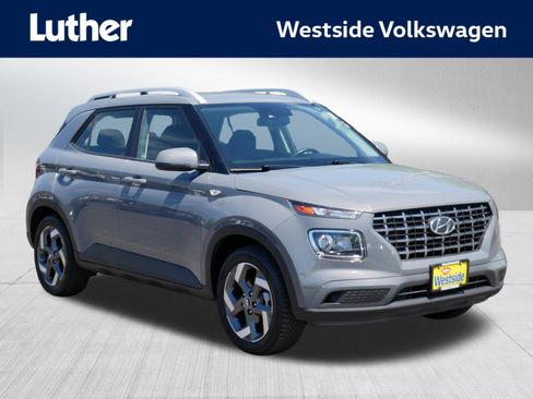 Used 2021 Hyundai Venue SEL FWD image 1