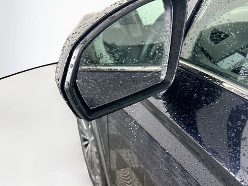 Used 2025 Volkswagen Taos SE image 16