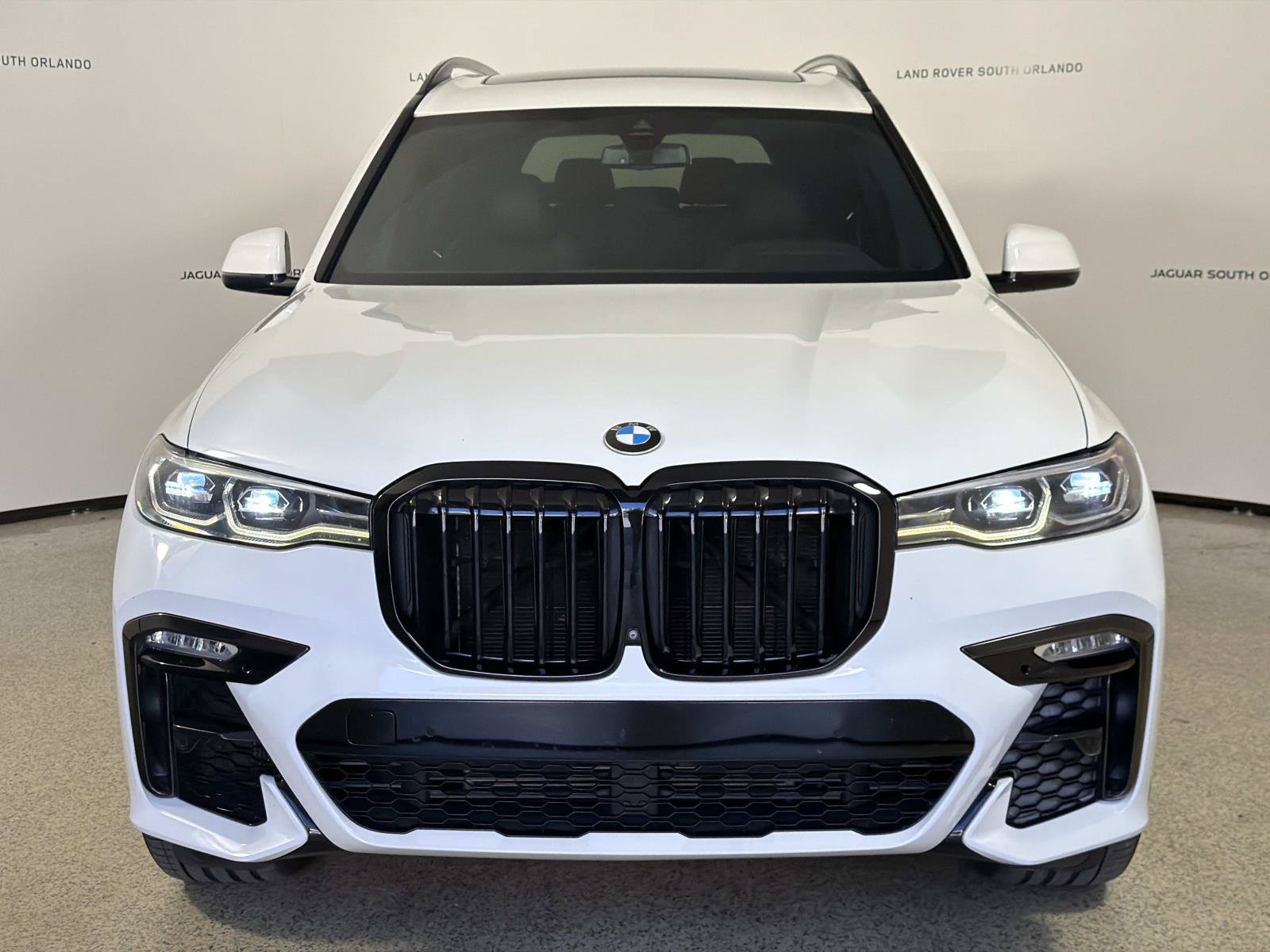 Used 2021 BMW X7 xDrive40i w/ M Sport Package AWD/4WD image 8
