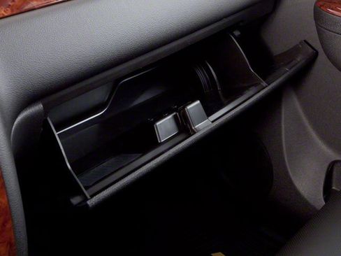 Used 2013 Chevrolet Tahoe LT w/ Luxury Package image 18