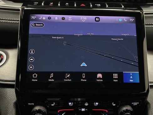 New 2025 Jeep Grand Cherokee L Limited w/ Luxury Tech Group II image 10