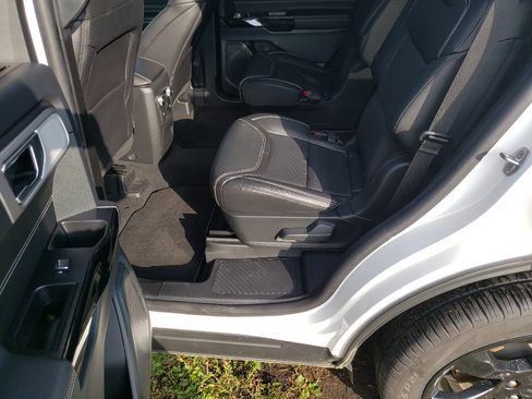 Used 2023 Ford Explorer ST w/ Equipment Group 401A image 12