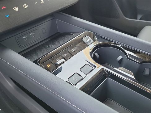 New 2025 Nissan Murano SV image 10