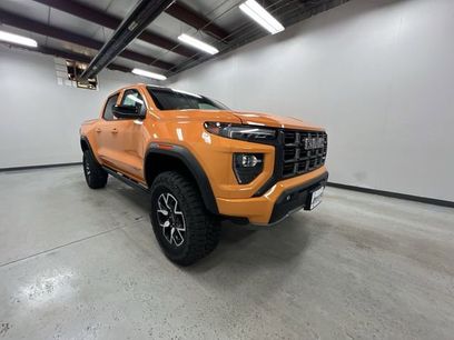 New 2025 GMC Canyon AT4 w/ AT4X Package