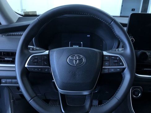 Used 2025 Toyota Grand Highlander AWD image 26