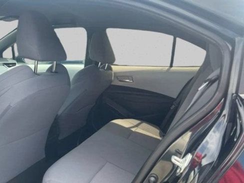 Used 2020 Toyota Corolla SE FWD image 19