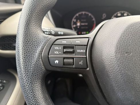Used 2023 Honda HR-V LX image 31