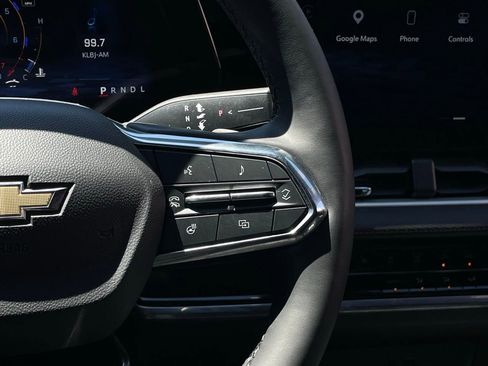 Used 2025 Chevrolet Equinox LT w/ Safety and Technology Package image 14