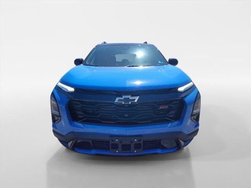 New 2026 Chevrolet Equinox RS w/ Convenience Package III AWD/4WD image 8