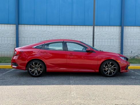 Used 2019 Honda Civic Sport image 4