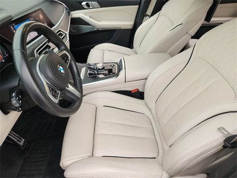 Used 2020 BMW X7 M50i w/ Dynamic Handling Package image 13