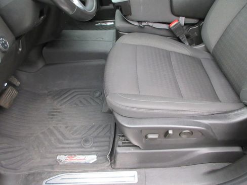 Certified 2022 Chevrolet Silverado 1500 RST AWD/4WD image 23