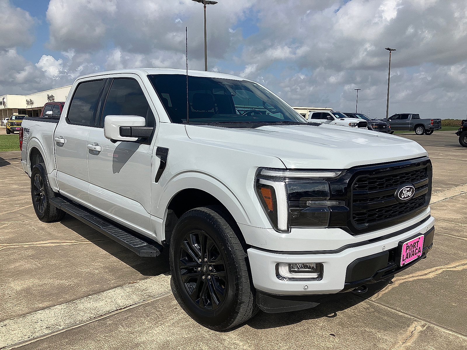 Used 2024 Ford F150 Lariat w/ Bed Utility Package AWD/4WD image 9