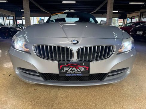 Used 2009 BMW Z4 sDrive35i RWD image 2