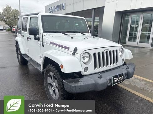 Used 2016 Jeep Wrangler Unlimited Sahara w/ Connectivity Group image 4