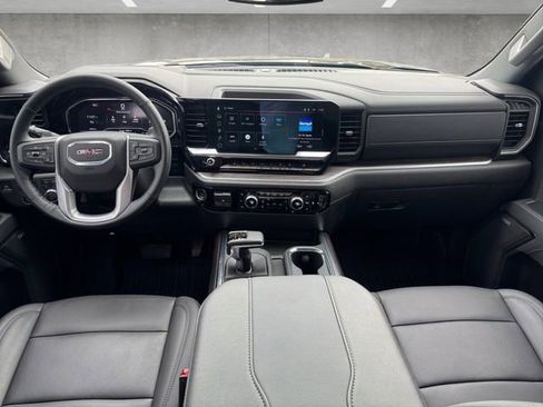 Certified 2025 GMC Sierra 1500 SLT image 23