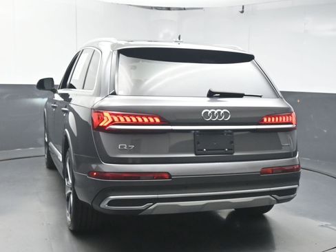 Used 2022 Audi Q7 3.0T Premium Plus w/ Premium Plus Package AWD/4WD image 6