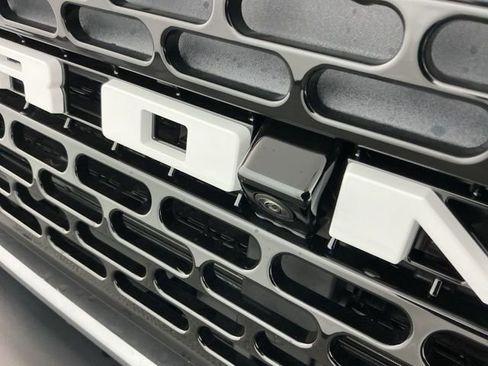 New 2025 Ford Bronco Badlands image 10