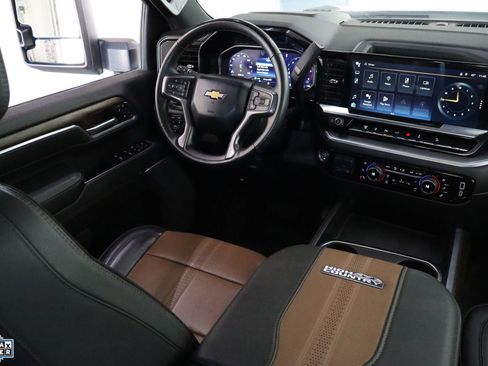 Used 2024 Chevrolet Silverado 3500 High Country w/ High Country Premium Package image 29