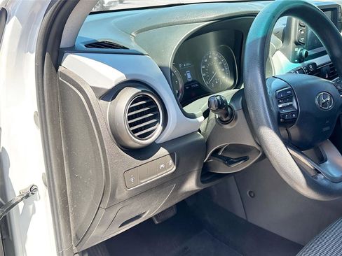 Used 2020 Hyundai Kona SE image 10