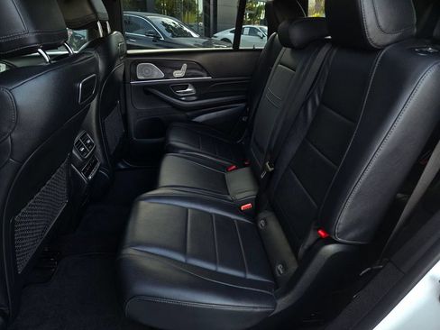 Used 2020 Mercedes-Benz GLS 450 4MATIC image 14