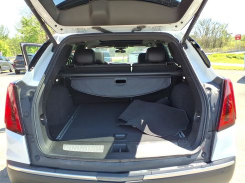 Used 2023 Cadillac XT5 Premium Luxury AWD/4WD image 8
