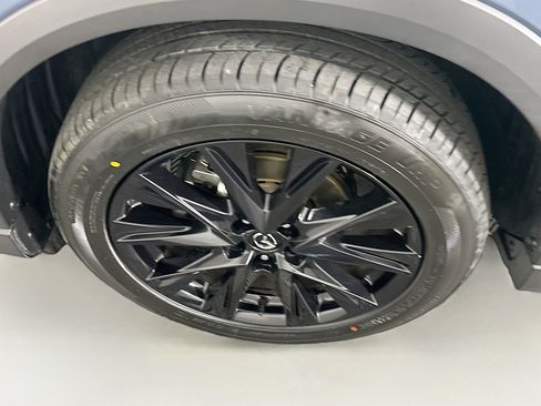 Used 2025 MAZDA CX-5 Carbon Edition image 11