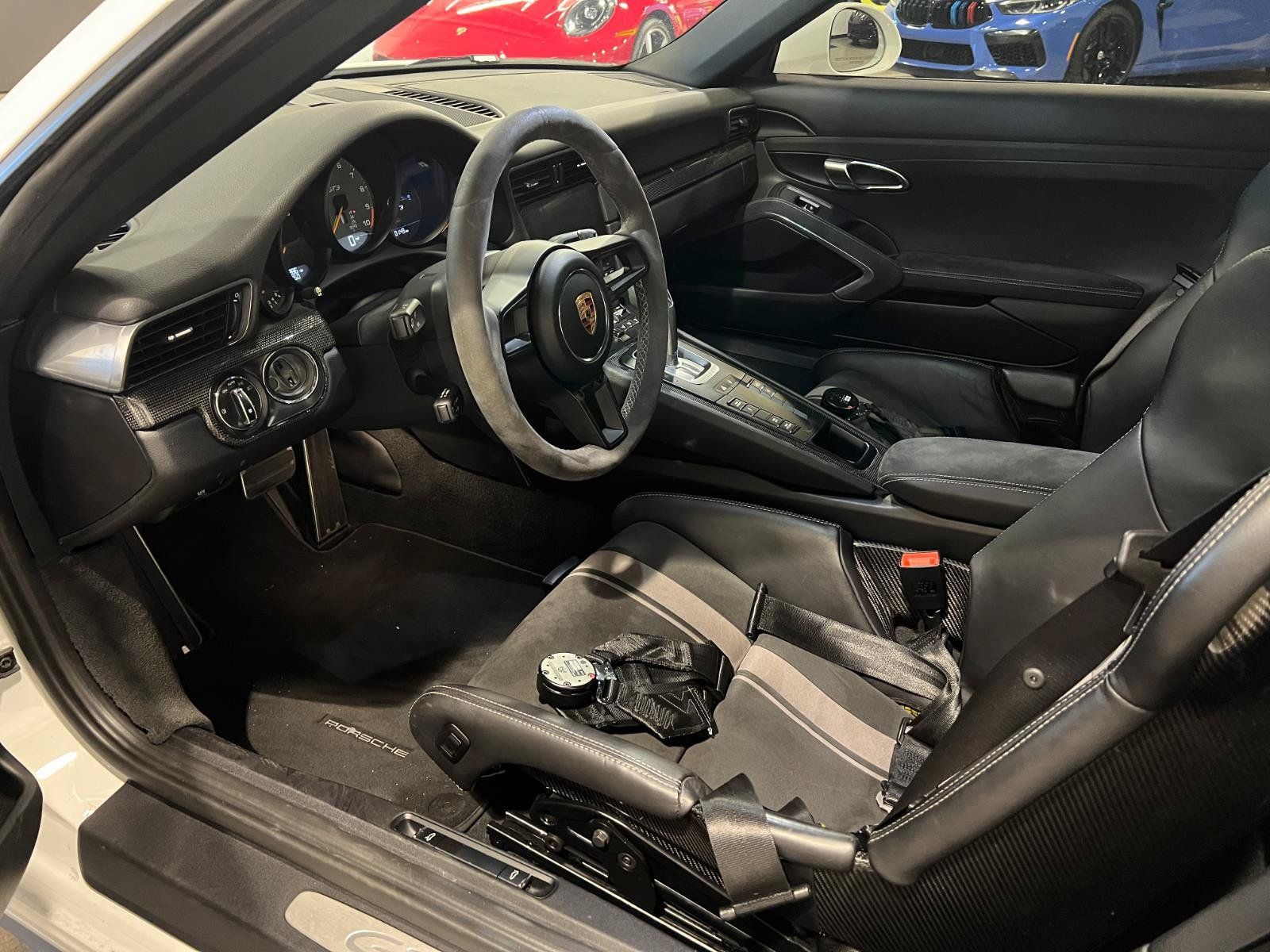 Used 2018 Porsche 911 GT3 RWD image 10