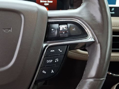Certified 2023 Lincoln Nautilus Reserve AWD/4WD image 25