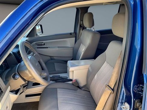 Used 2010 Jeep Liberty Sport image 20