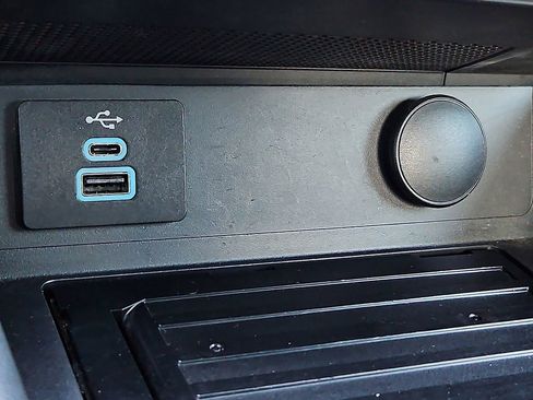 Used 2024 Ford Mustang GT Premium image 22