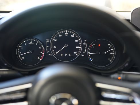 Used 2021 MAZDA MAZDA3 s image 13