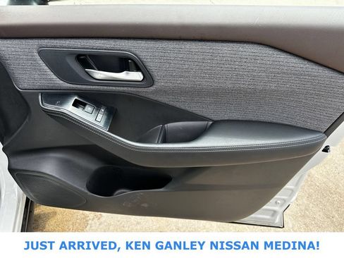 Certified 2023 Nissan Rogue SV AWD/4WD image 22