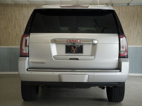 Used 2016 GMC Yukon Denali w/ Open Road Package AWD/4WD image 9