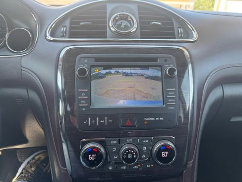 Used 2017 Buick Enclave Leather image 12