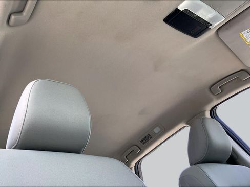 Used 2023 Nissan Pathfinder SV FWD image 14
