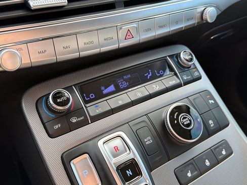 Used 2022 Hyundai Palisade SEL w/ Premium Package FWD image 23