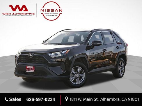 Used 2024 Toyota RAV4 XLE AWD/4WD image 1