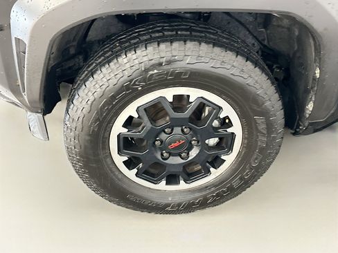 Used 2025 Toyota 4Runner TRD Off-Road image 11