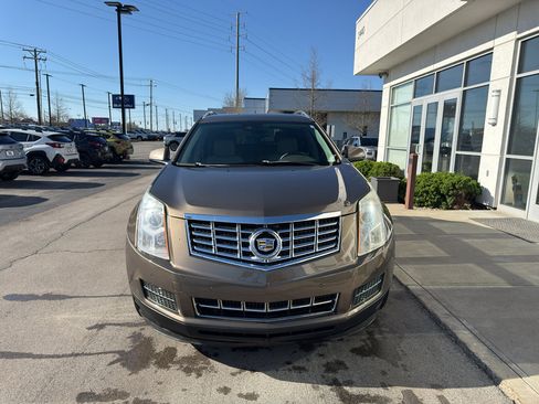 Used 2014 Cadillac SRX Luxury w/ Driver Awareness Package image 8