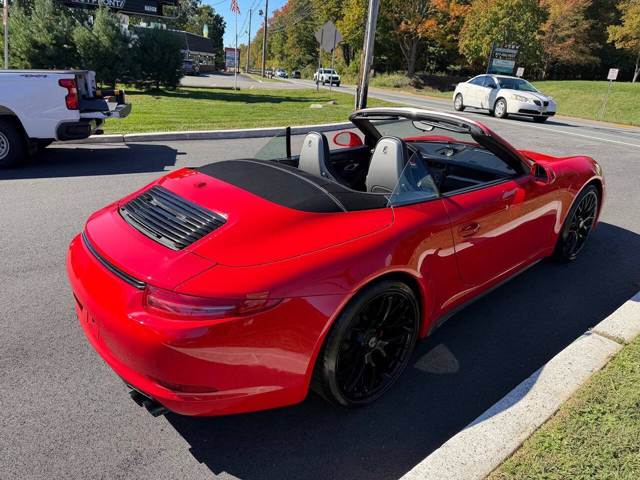 Used 2015 Porsche 911 Cabriolet image 11