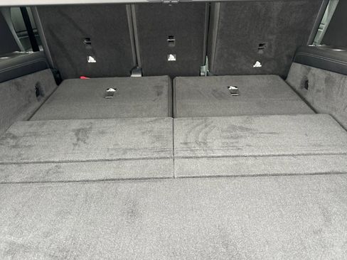 New 2026 Mercedes-Benz GLS 450 4MATIC image 16