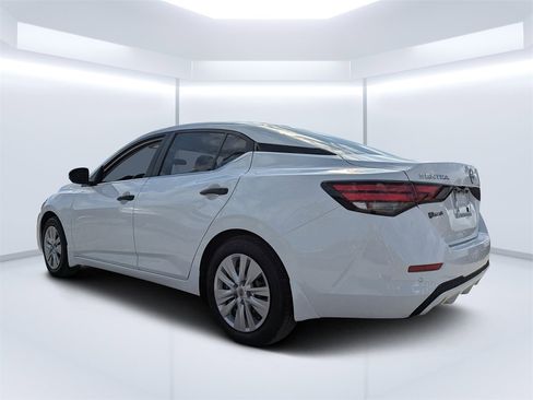 Used 2024 Nissan Sentra S image 5