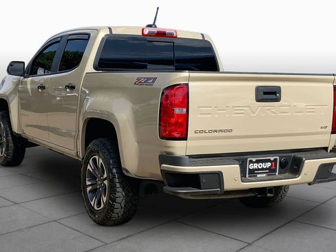 Used 2022 Chevrolet Colorado Z71 AWD/4WD image 12
