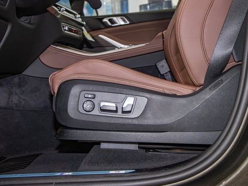 Used 2026 BMW X5 xDrive40i w/ M Sport Package AWD/4WD image 15