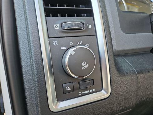 Used 2016 RAM 1500 Big Horn image 23