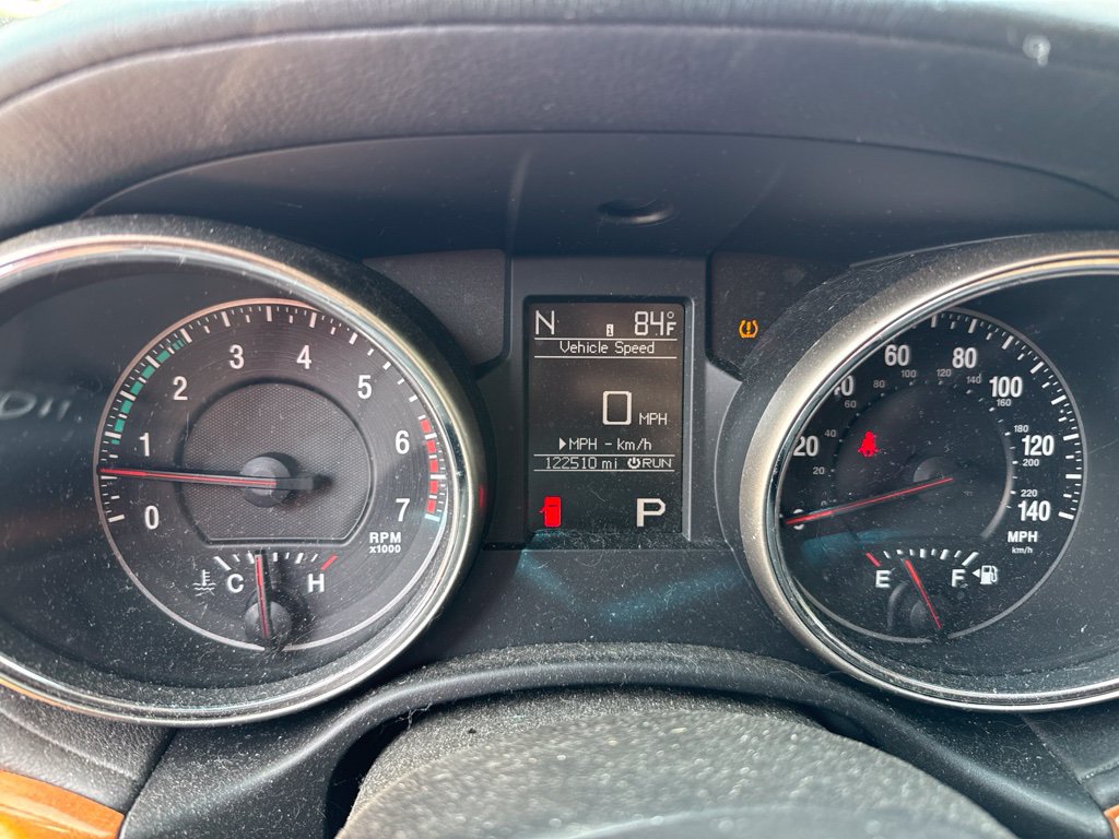 Used 2011 Jeep Grand Cherokee Overland AWD/4WD image 7