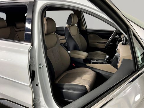 Used 2019 Hyundai Santa Fe SEL FWD image 28