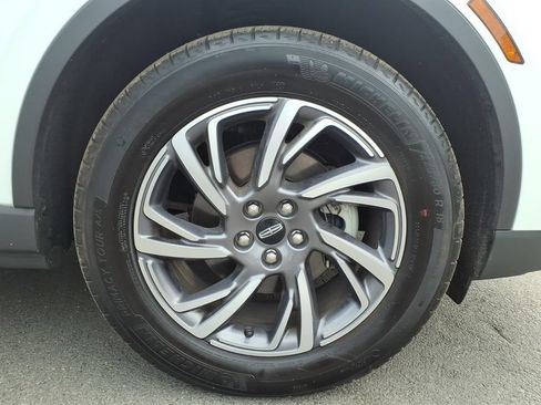 Certified 2023 Lincoln Corsair AWD w/ Rear Removable Package Tray image 23