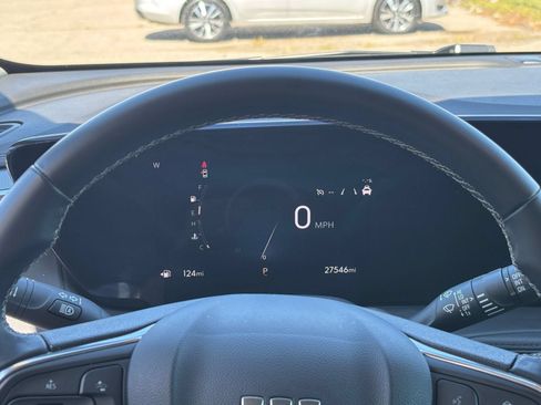 Used 2025 Buick Encore GX Preferred FWD image 39